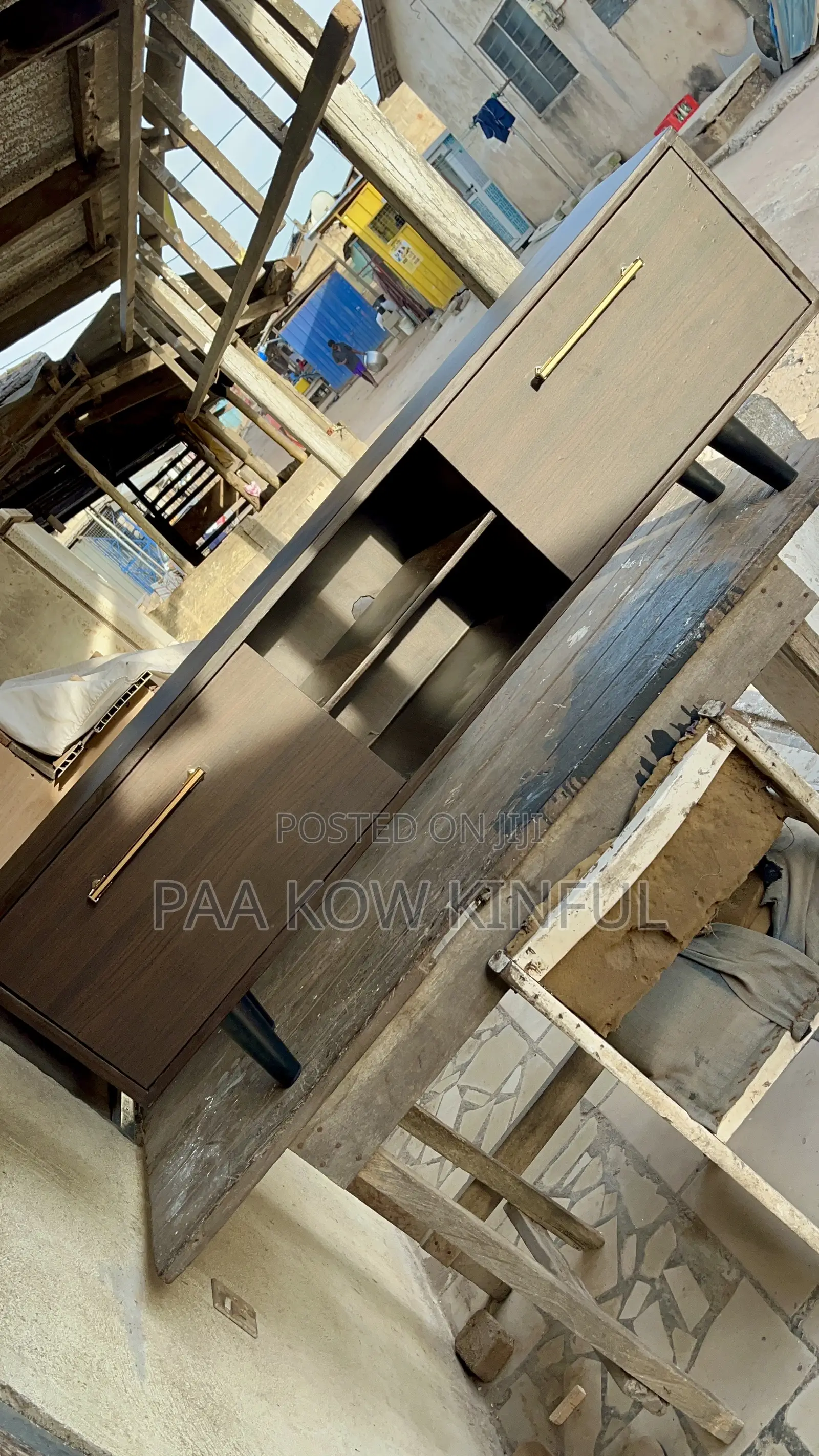 Tv Stand/Cabinet (5ft)