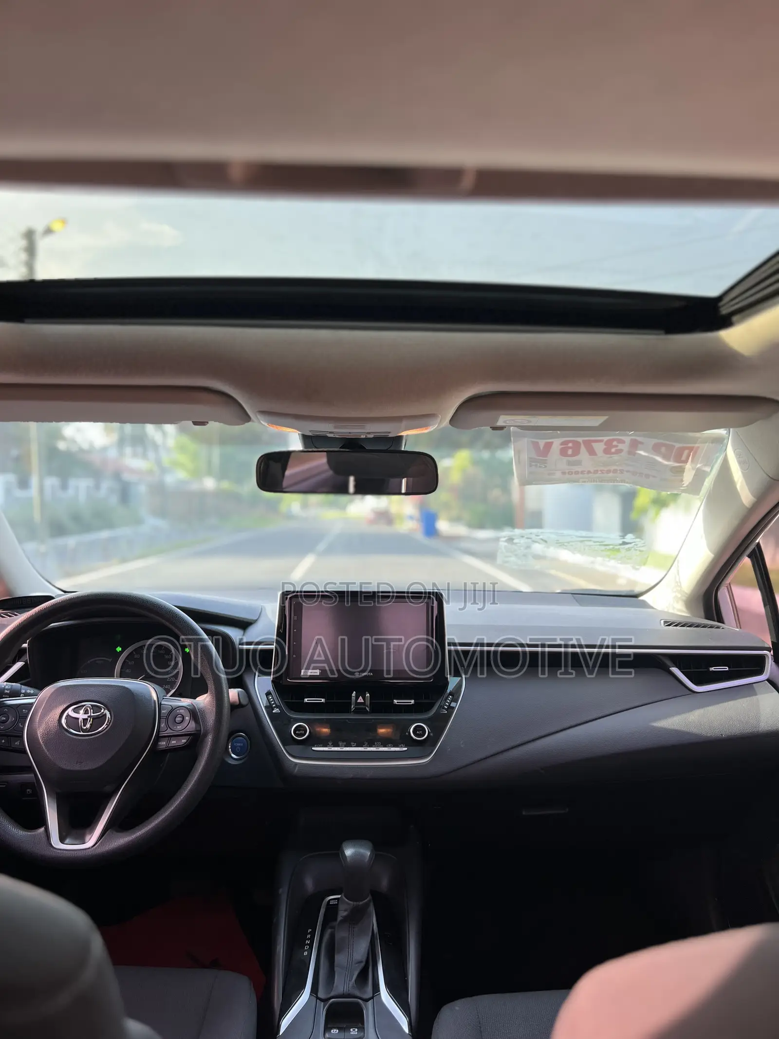 Toyota Corolla Hybrid SE 2023 White