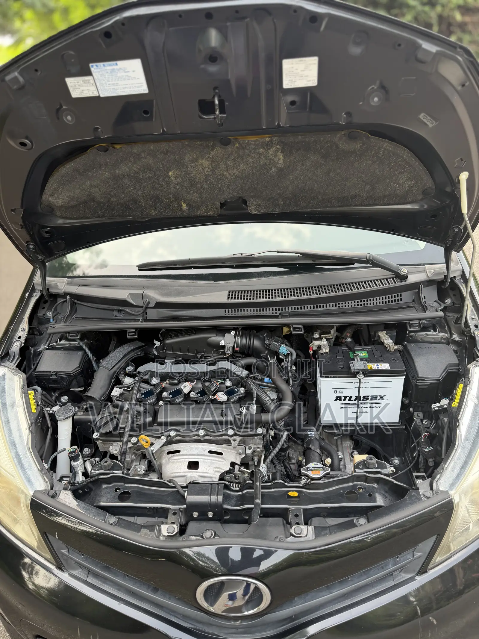 Toyota Vitz 1.3 FWD 5dr 2013 Black