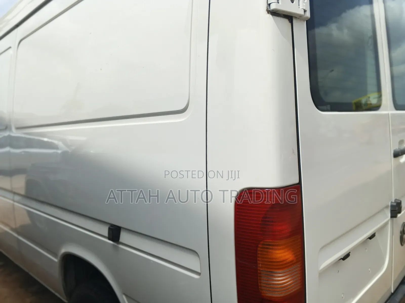 Volkswagen LT 2010 White