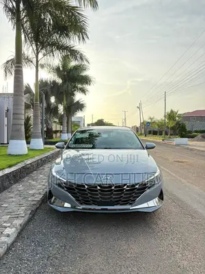Hyundai Elantra SEL 2021 Gray