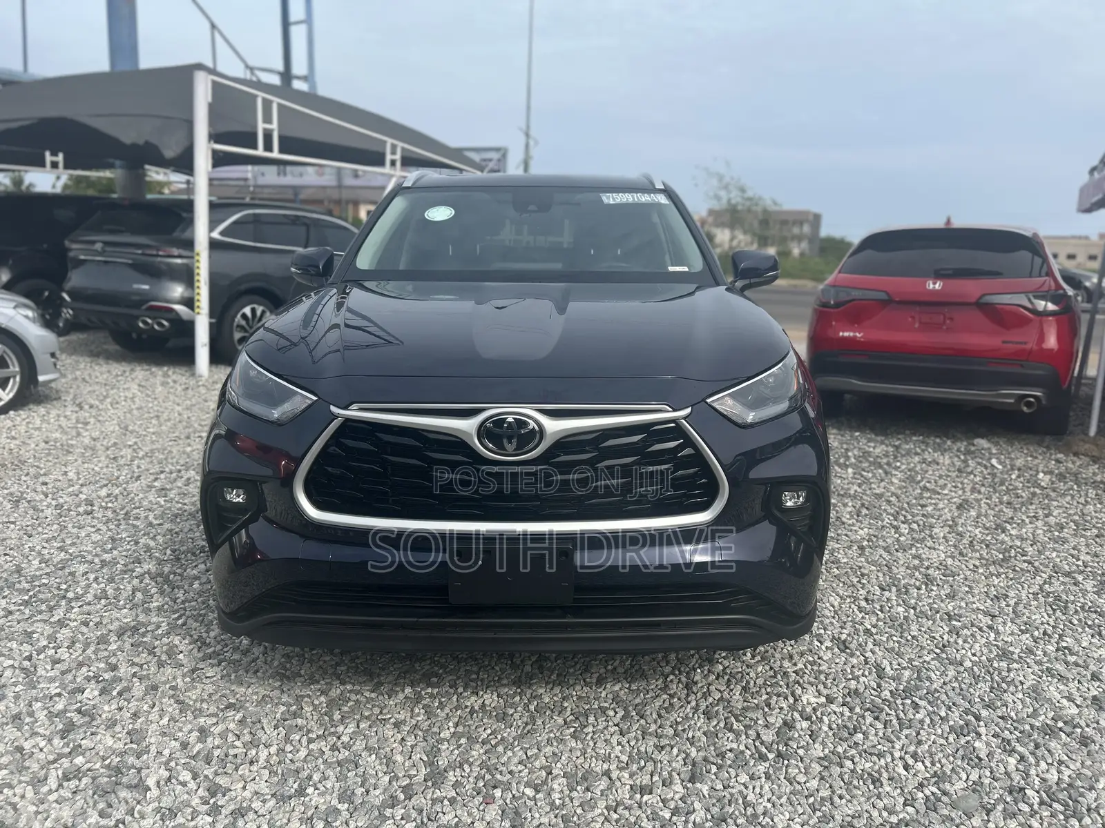 Toyota Highlander XLE 2022 Blue