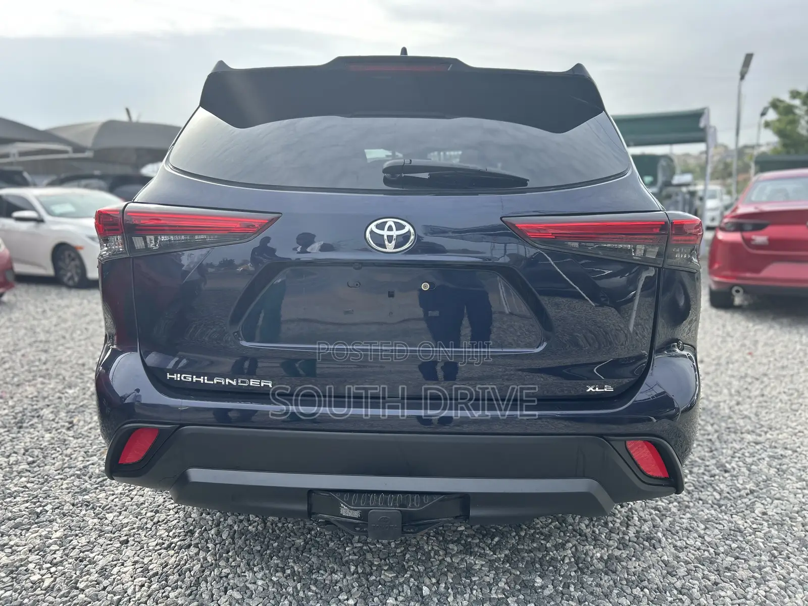 Toyota Highlander XLE 2022 Blue