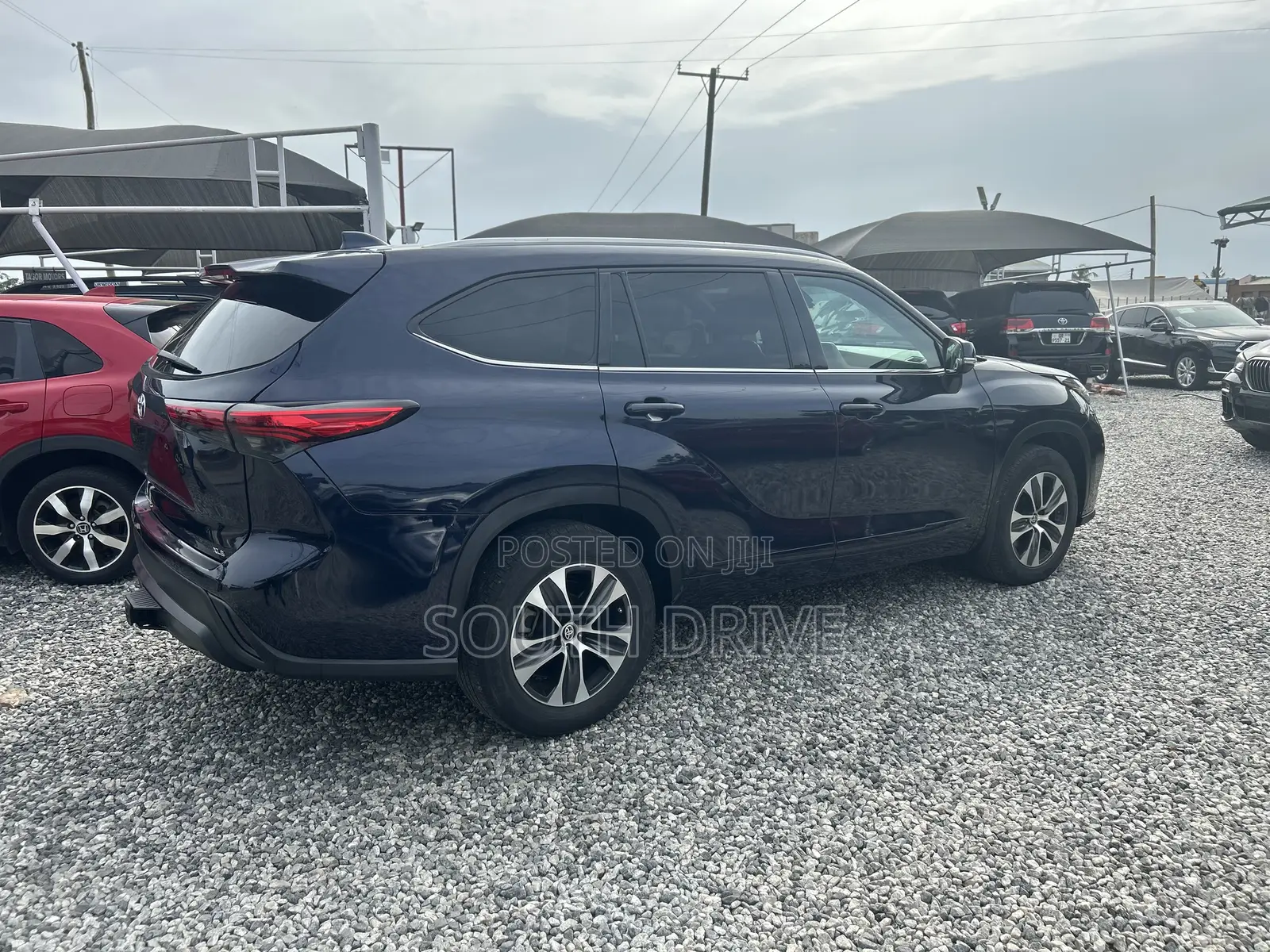 Toyota Highlander XLE 2022 Blue