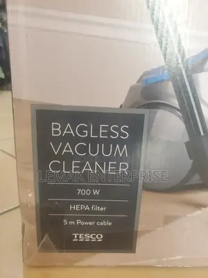 Tesco Vcbl17 Bagless Cylinder Vacuum Cleaner 700w