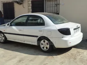 Kia Rio 2002 White