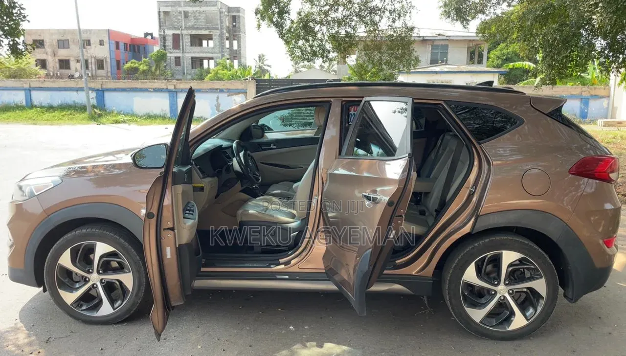 Hyundai Tucson Limited AWD 2016 Brown