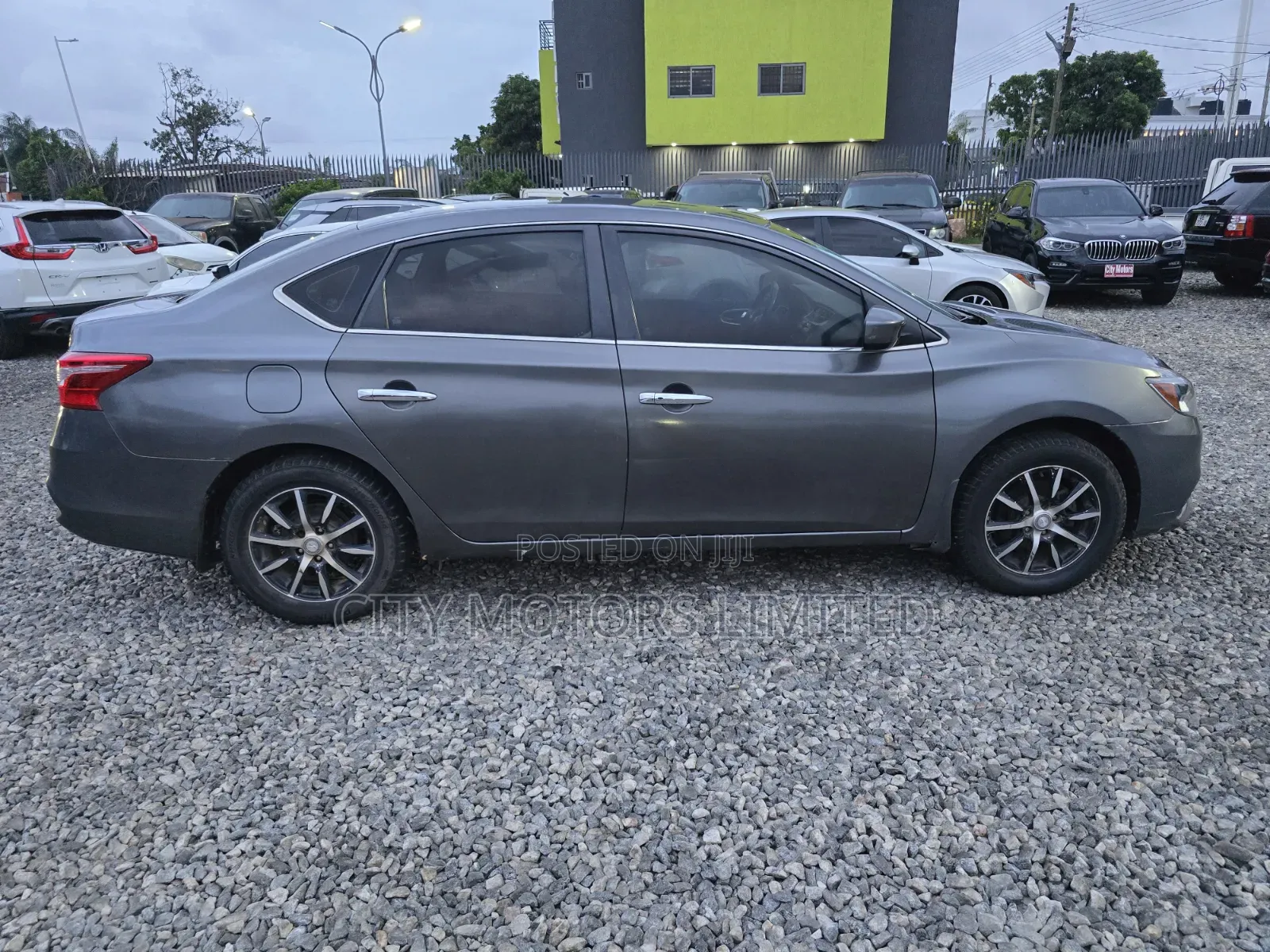 Nissan Sentra SV 2016 Gray
