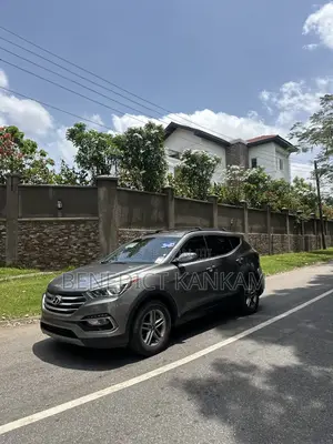 Hyundai Santa Fe SE AWD 2017 Gray