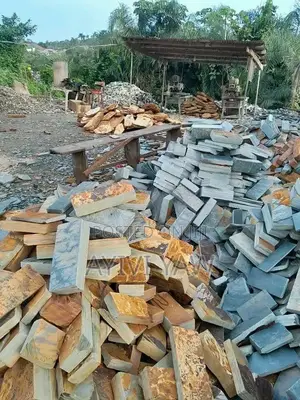 Stone Seller