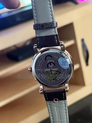 Poedagar Watch