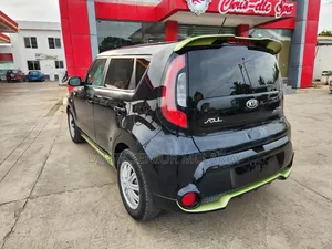 Kia Soul Base Hatchback 2016 Black