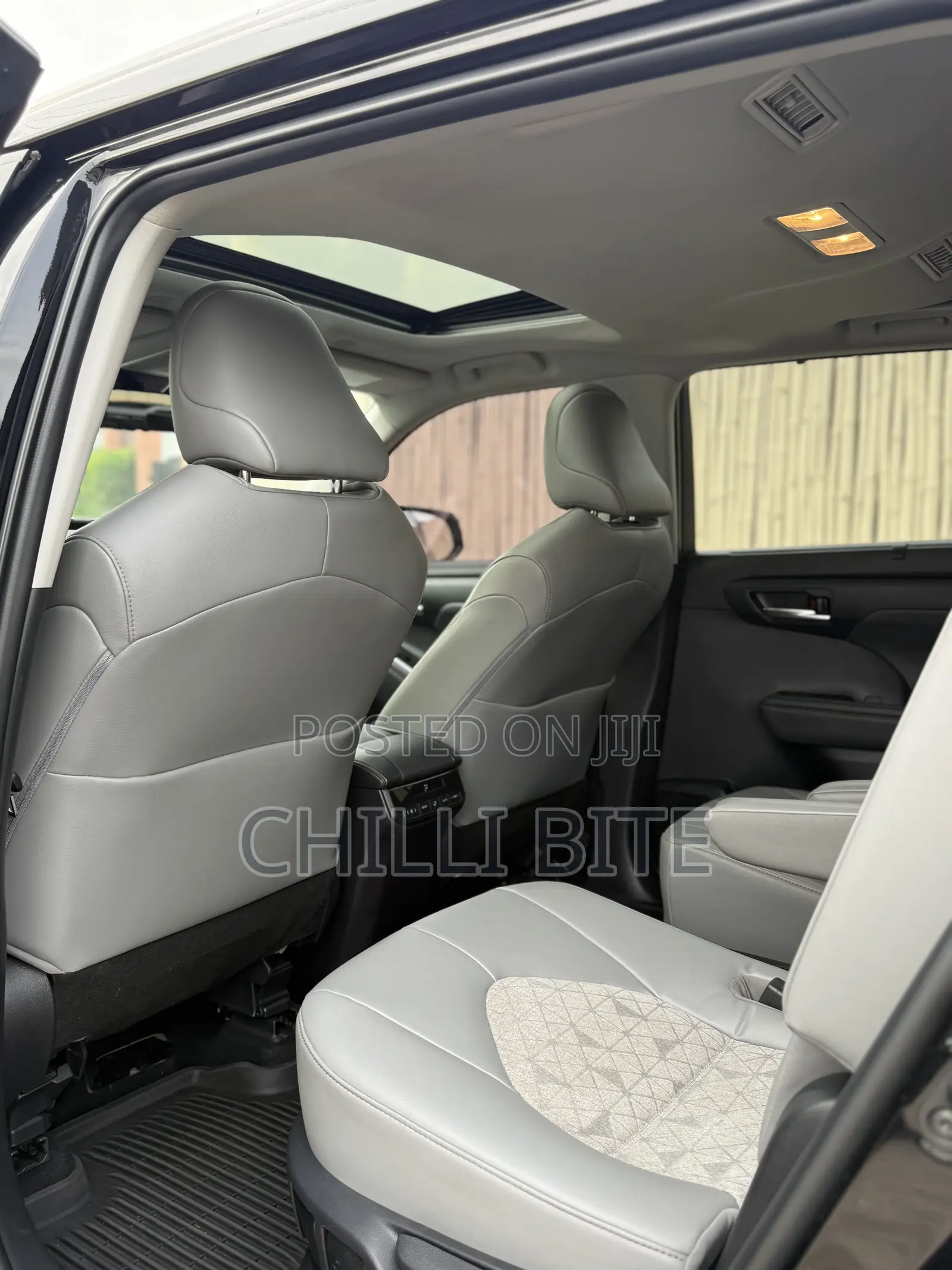 Toyota Highlander XLE FWD 2023 Black