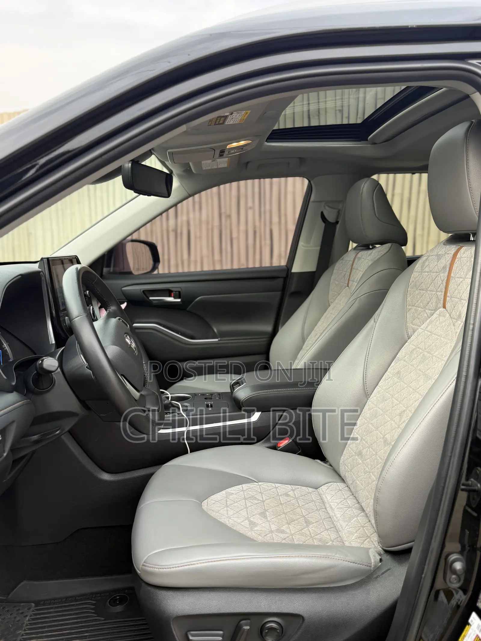 Toyota Highlander XLE FWD 2023 Black