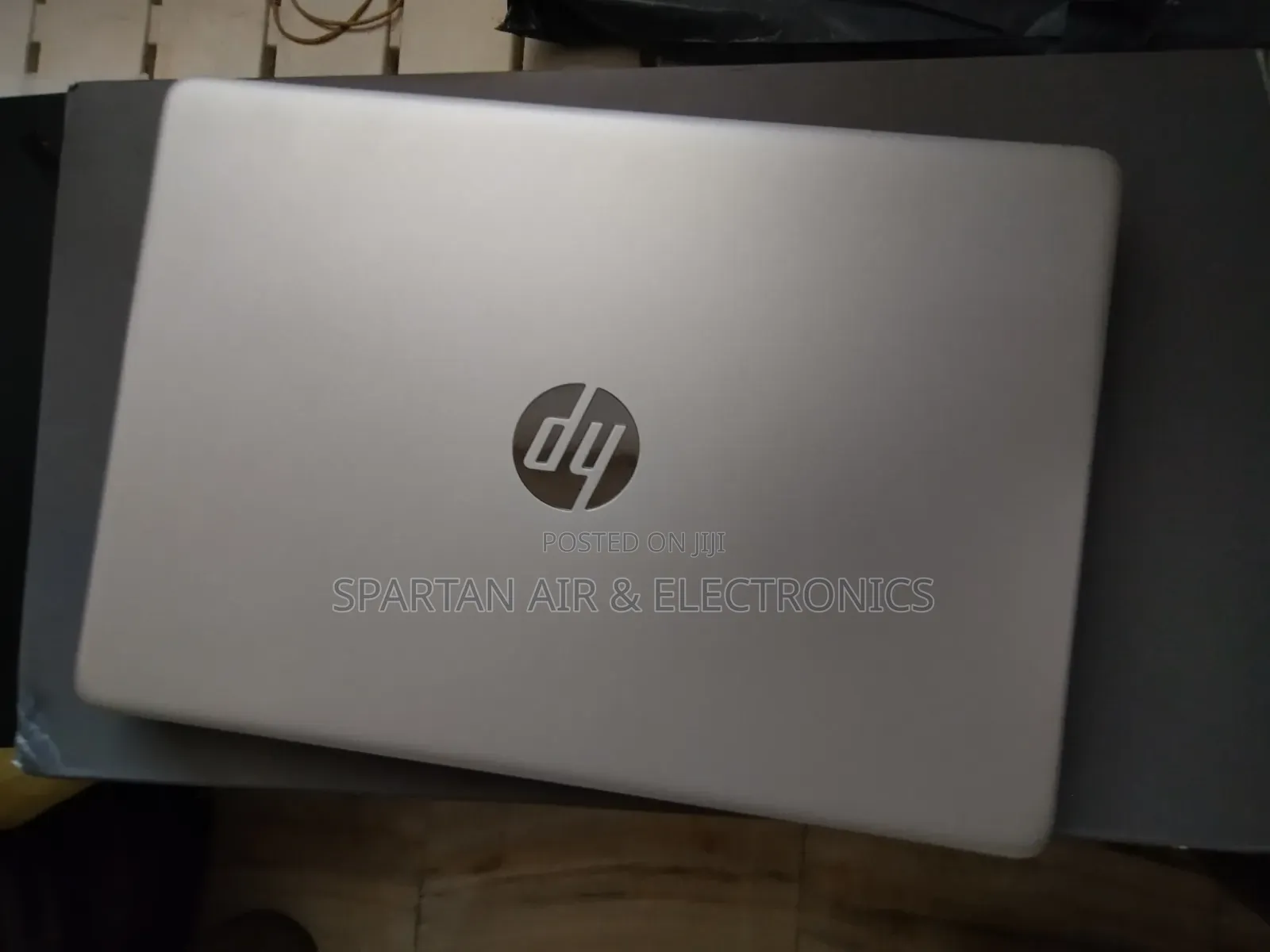 Laptop HP 14-dq2031tg 8GB AMD Ryzen 5 SSD 256GB
