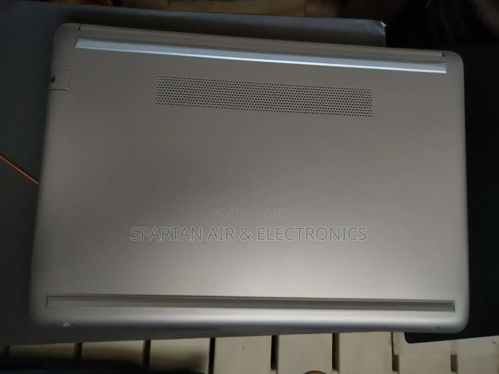 Laptop HP 14-dq2031tg 8GB AMD Ryzen 5 SSD 256GB
