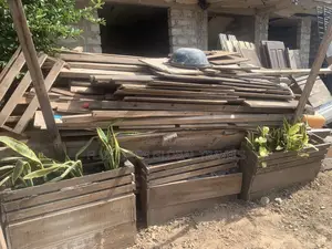 Bulk of Used Red Wood for Sale