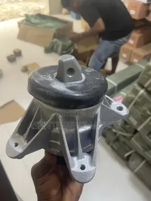 Gle 167 Engine Seat