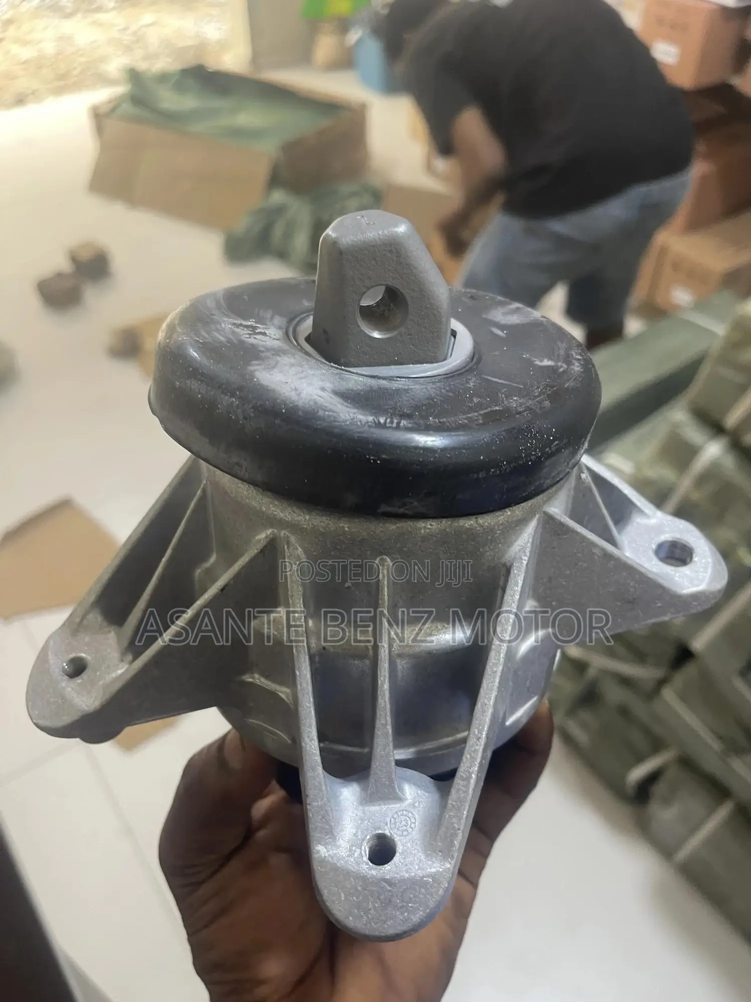 Gle 167 Engine Seat