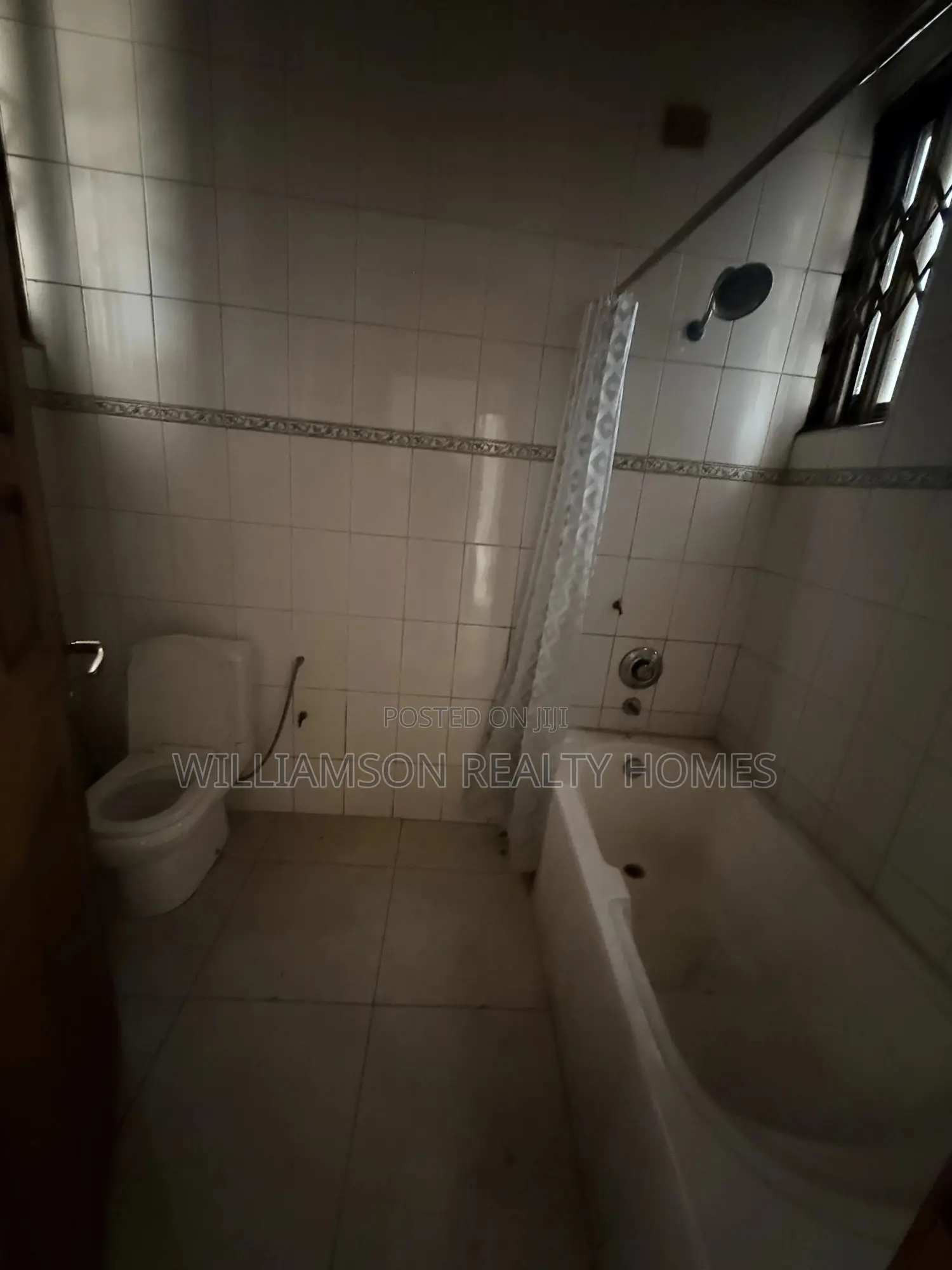 5bdrm House in Community 18 Area, Spintex for rent