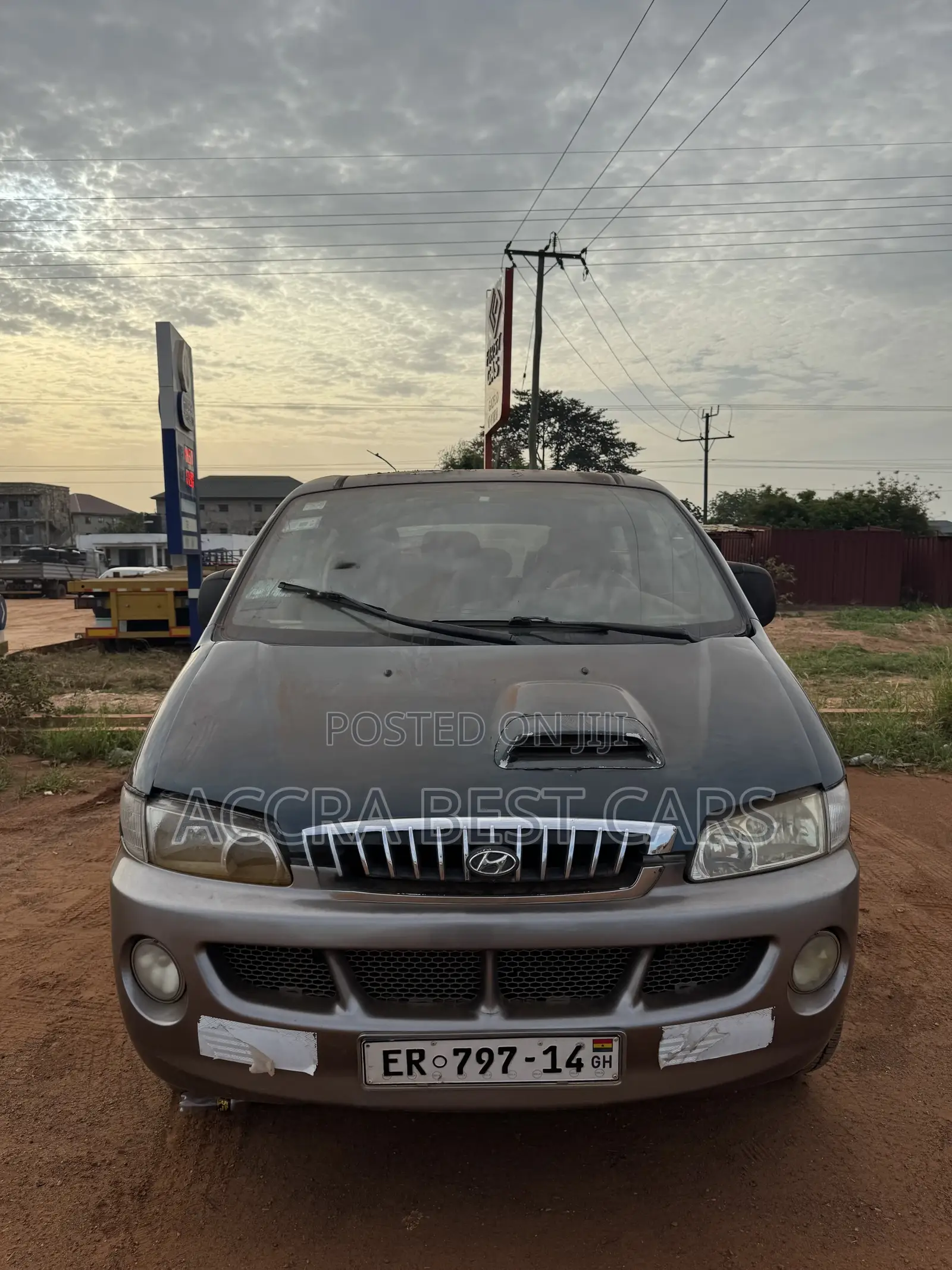 Hyundai H1 2002 Green