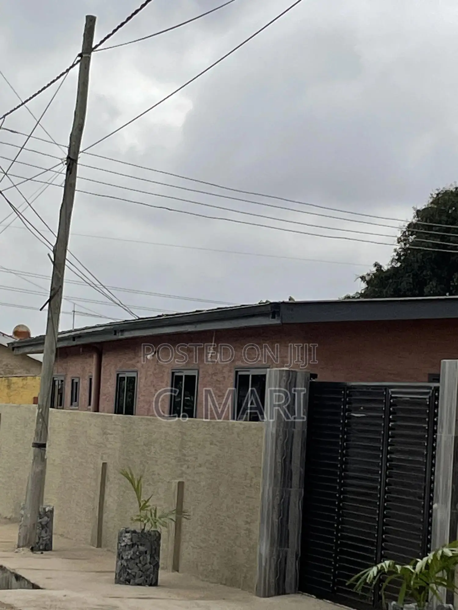 2bdrm House in Sakaman for rent