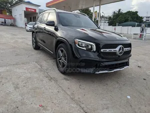 Mercedes-Benz GLB-Class GLB 250 4MATIC 2022 Black