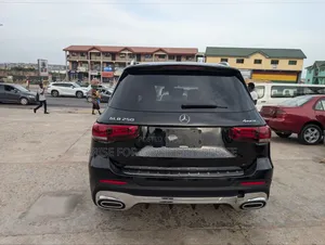 Mercedes-Benz GLB-Class GLB 250 4MATIC 2022 Black