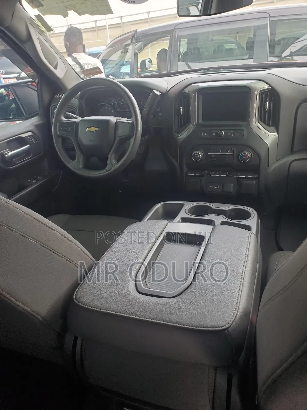 Chevrolet Silverado 2500HD Custom Double Cab LB 2024 Silver