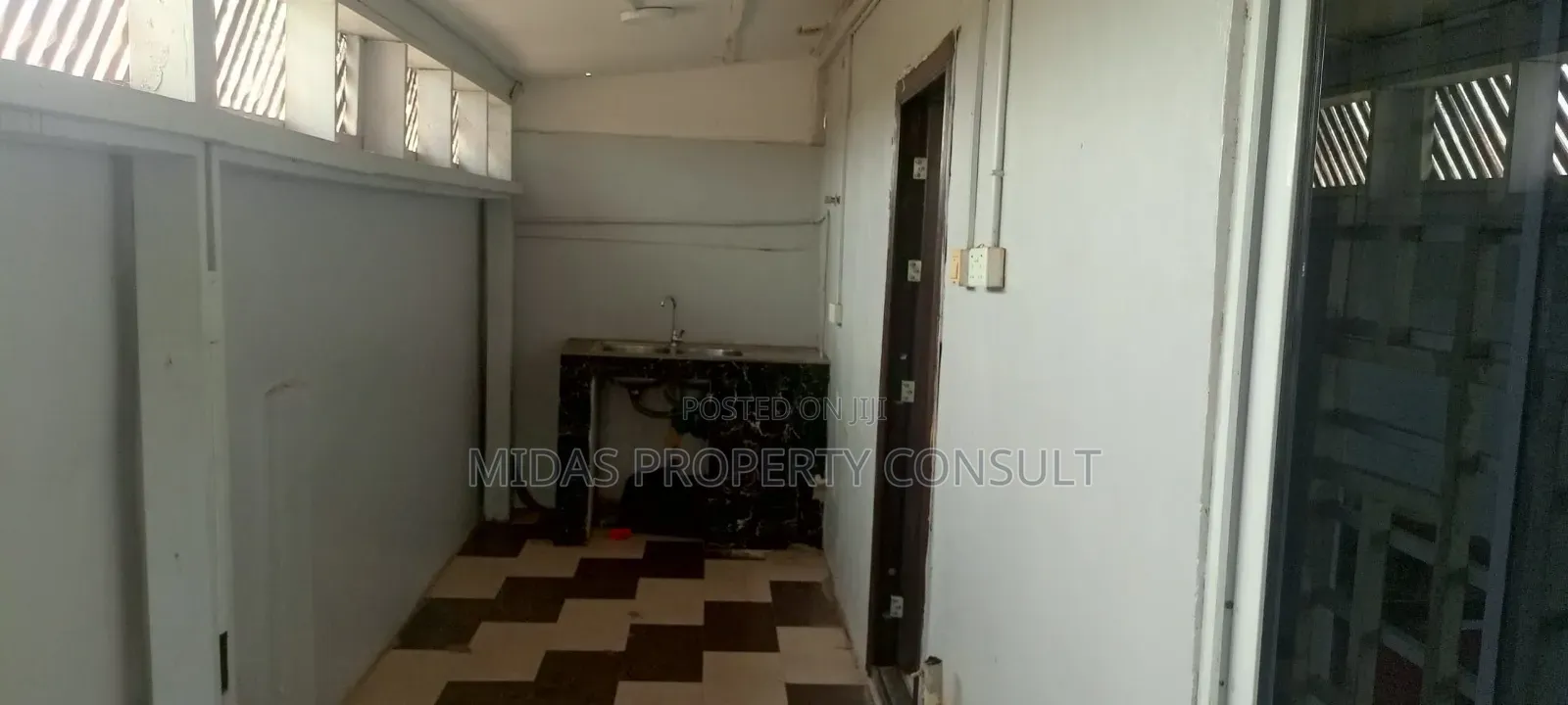 2bdrm House in Greensfield Estate, Amrahia for sale