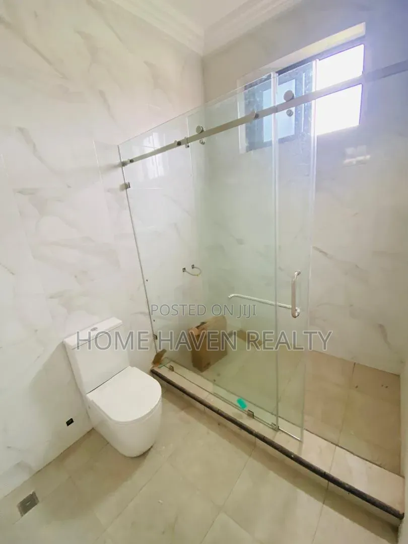 2bdrm Apartment in Abelemkpe, Methodist Church Area for rent