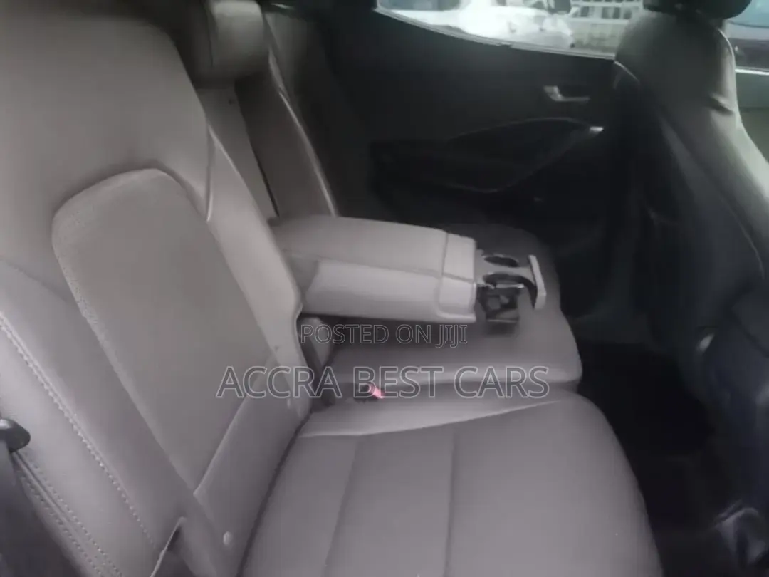 Hyundai Santa Fe 2015 Red