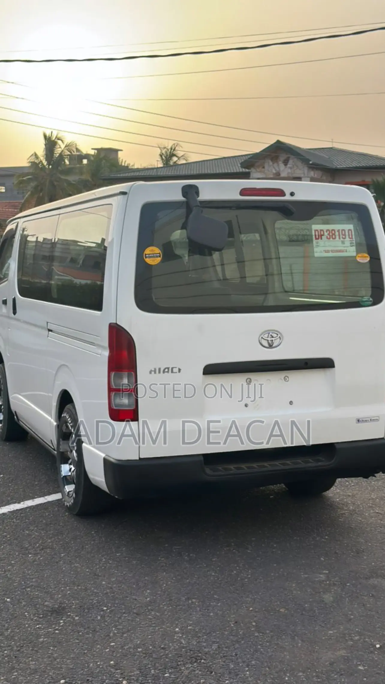 Toyota HiAce 2014 White