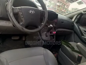 Hyundai Starex 2010 Grey