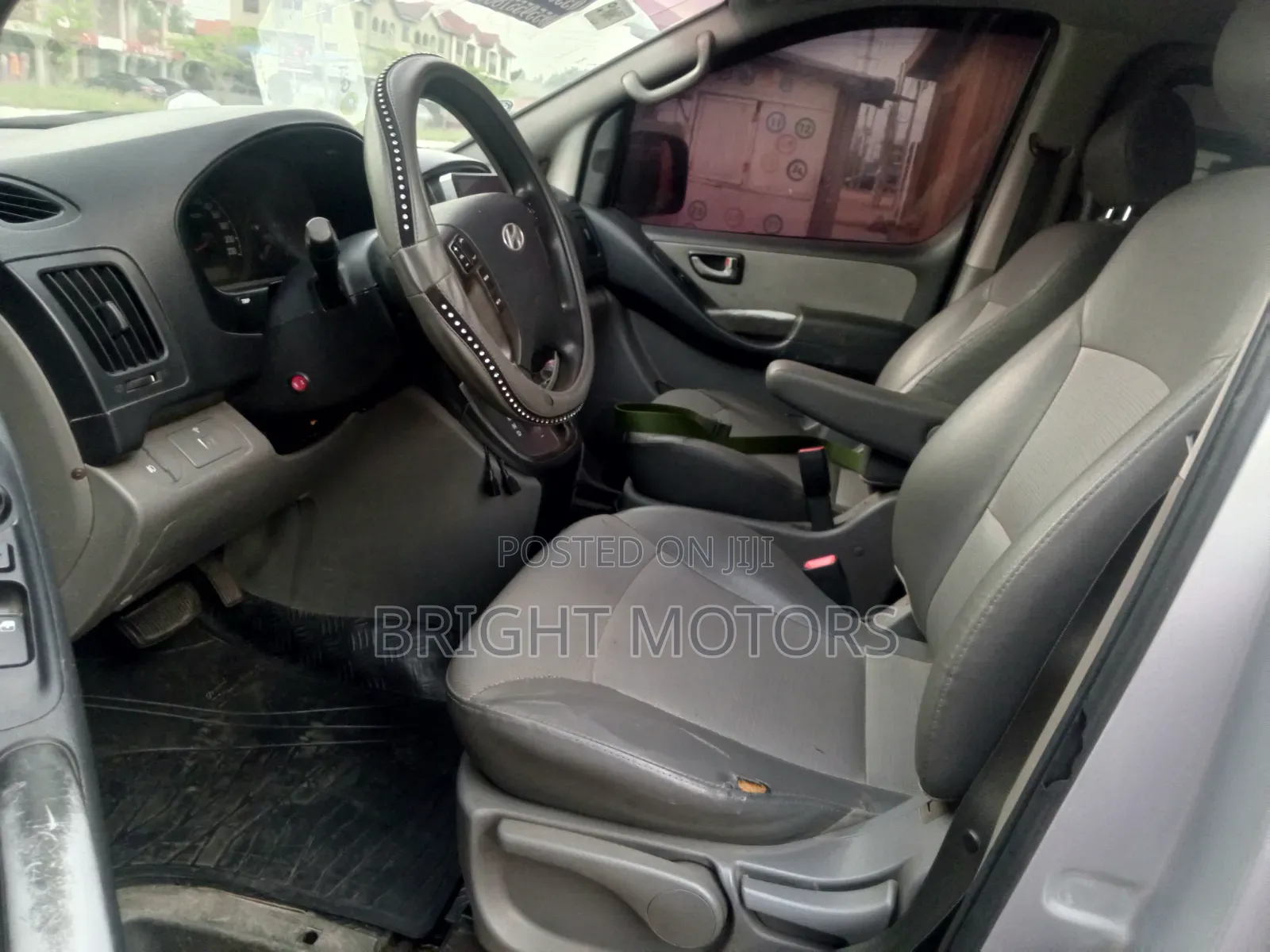 Hyundai Starex 2010 Grey