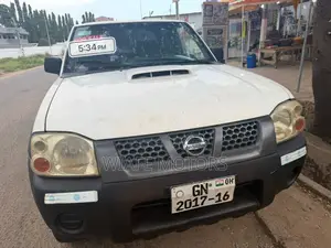 Nissan Hardbody 2016 White