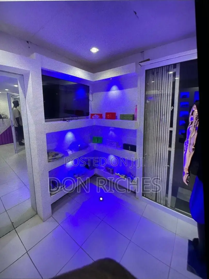 Container Boutique Shop