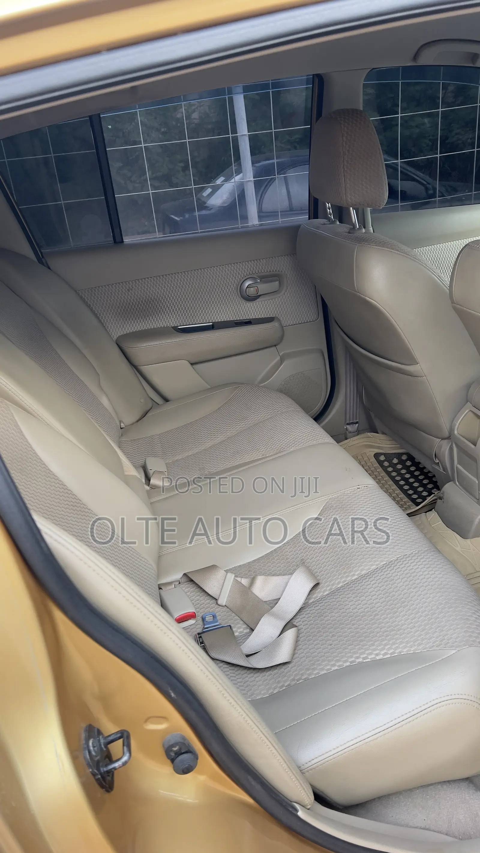 Nissan Versa 1.6 S 2016 Gold