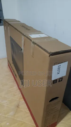 Brand New Smvusng Smart Tv