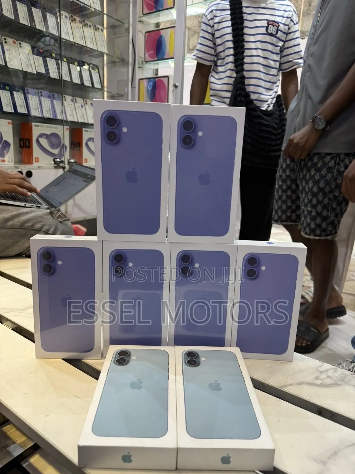 New Apple iPhone 16 128 GB Blue