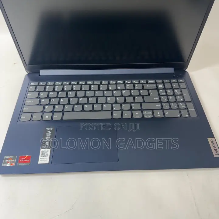 Laptop Lenovo IdeaPad 1 8GB AMD Ryzen 5 SSD 256GB