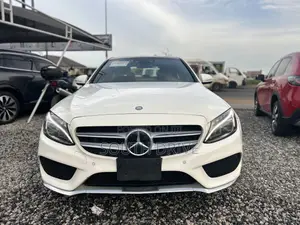 Mercedes-Benz C400 4Matic AWD Sedan (3.0L V6 7A) 2015 White