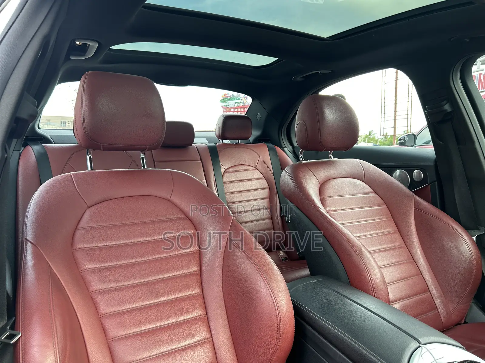 Mercedes-Benz C400 4Matic AWD Sedan (3.0L V6 7A) 2015 White