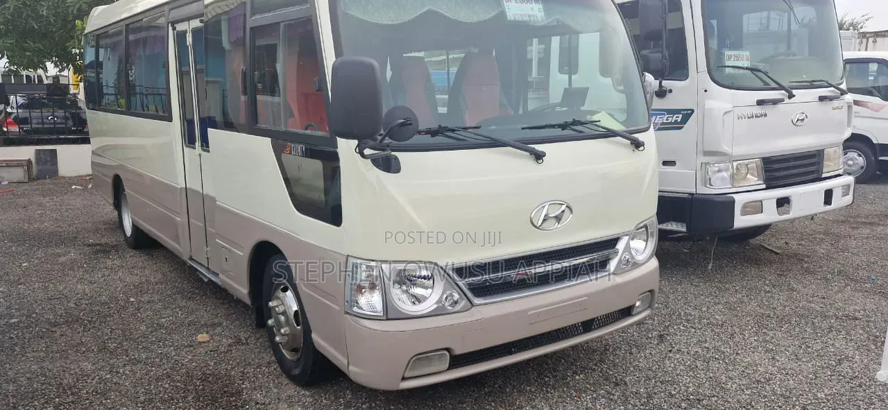 Hyundai County 2015 Grey