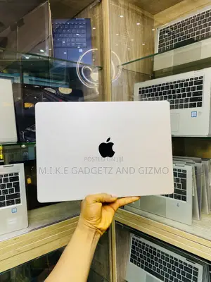 Laptop Apple MacBook Pro 2021 M1 16GB Apple M1 Pro SSD 512GB