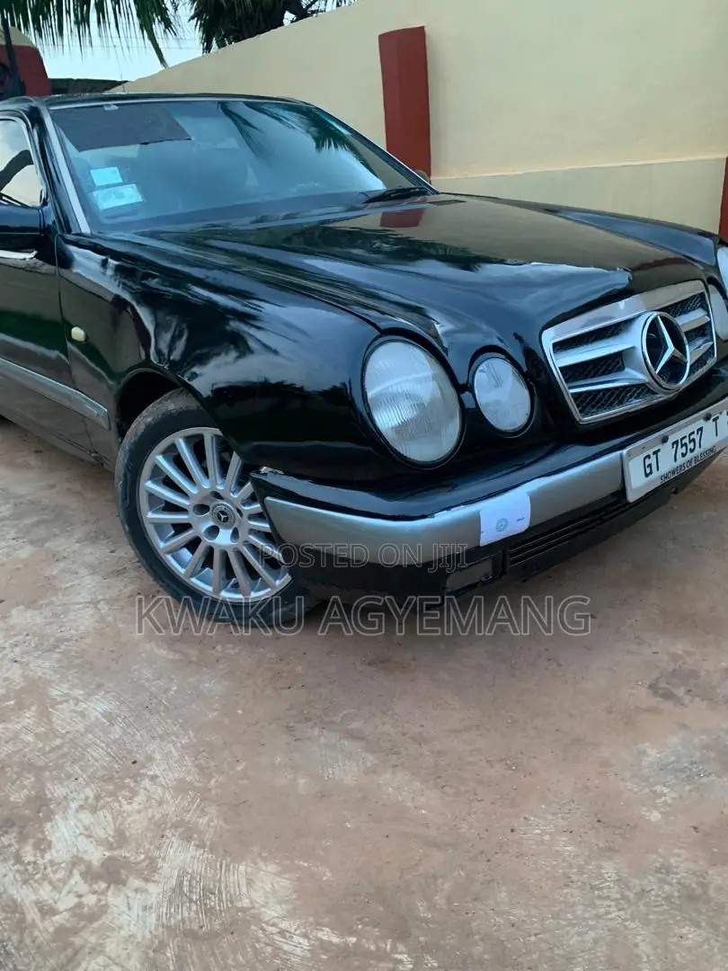Mercedes-Benz E350 2000 Black