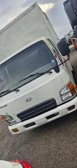 Hyundai Mighty Box Container