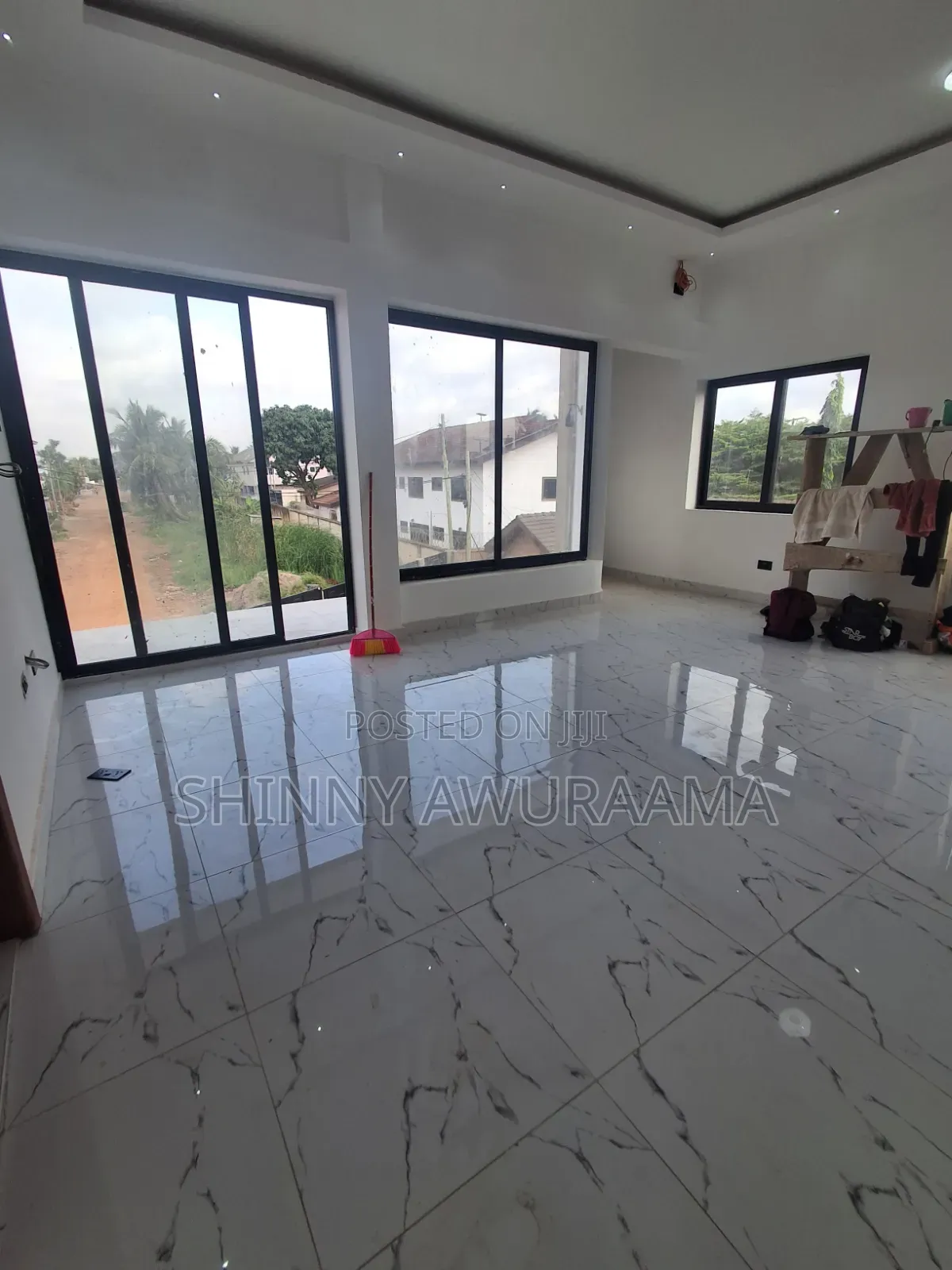 4bdrm House in School Junction for sale