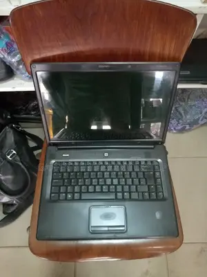 Laptop HP Compaq 621 3GB Intel Core 2 Duo HDD 160GB
