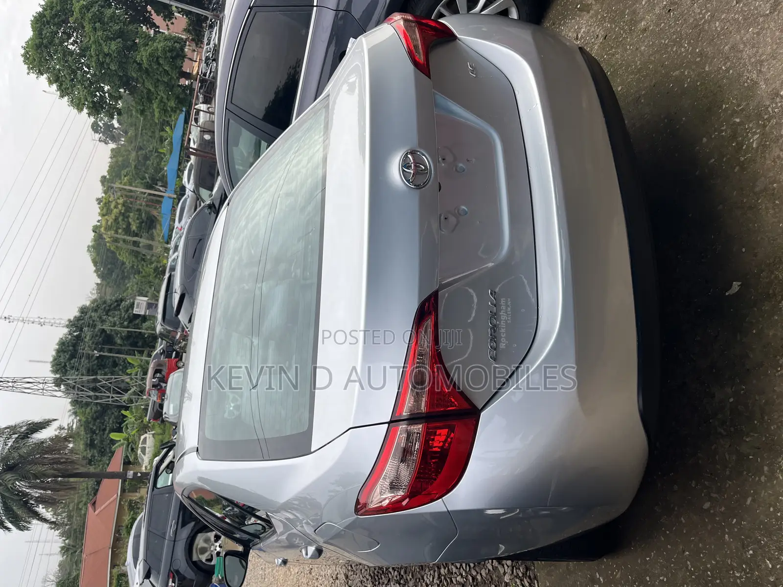 Toyota Corolla LE (1.8L 4cyl 2A) 2019 Silver